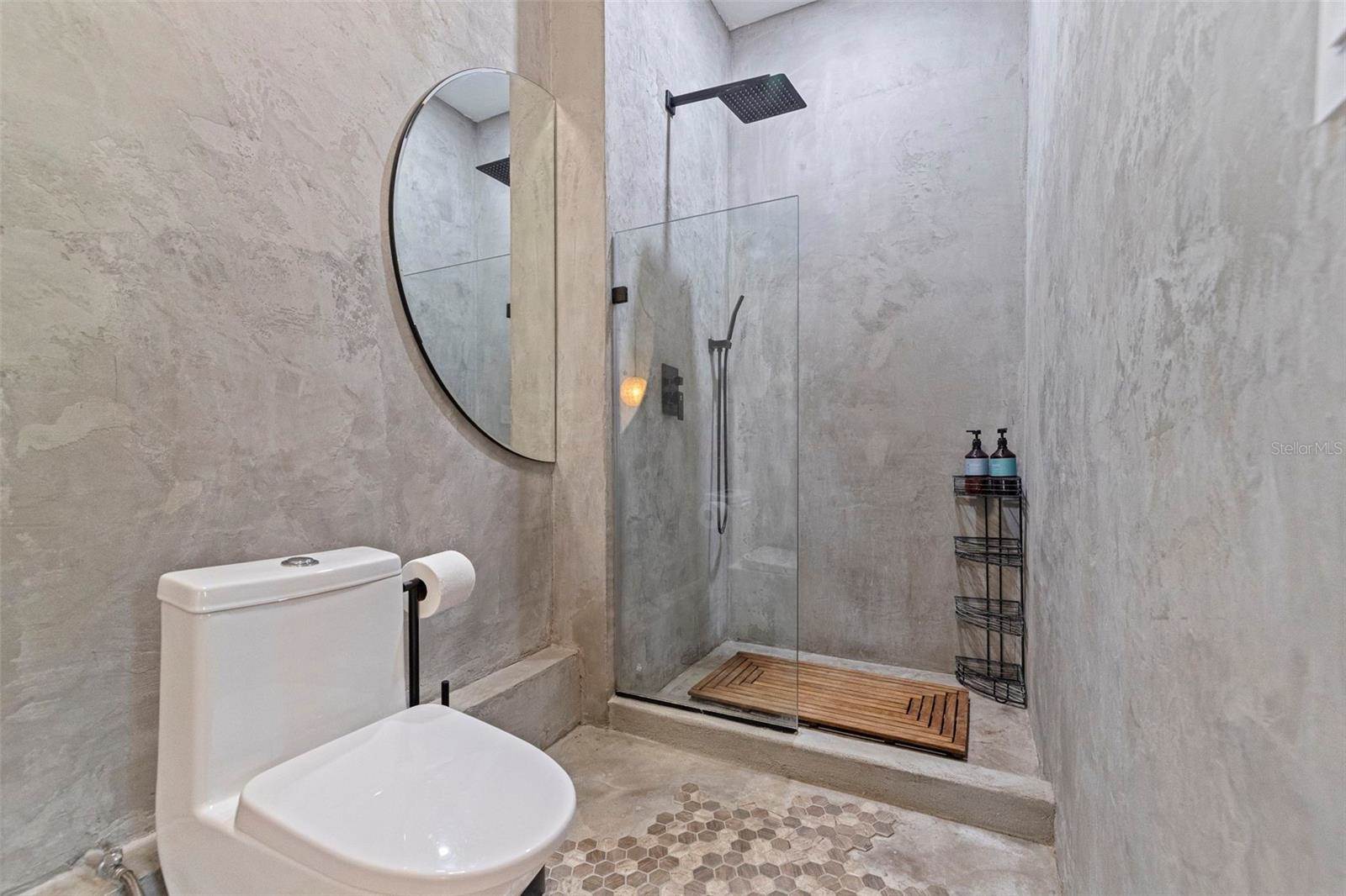 1800 Mound Place South, Saint Petersburg, FL 33712