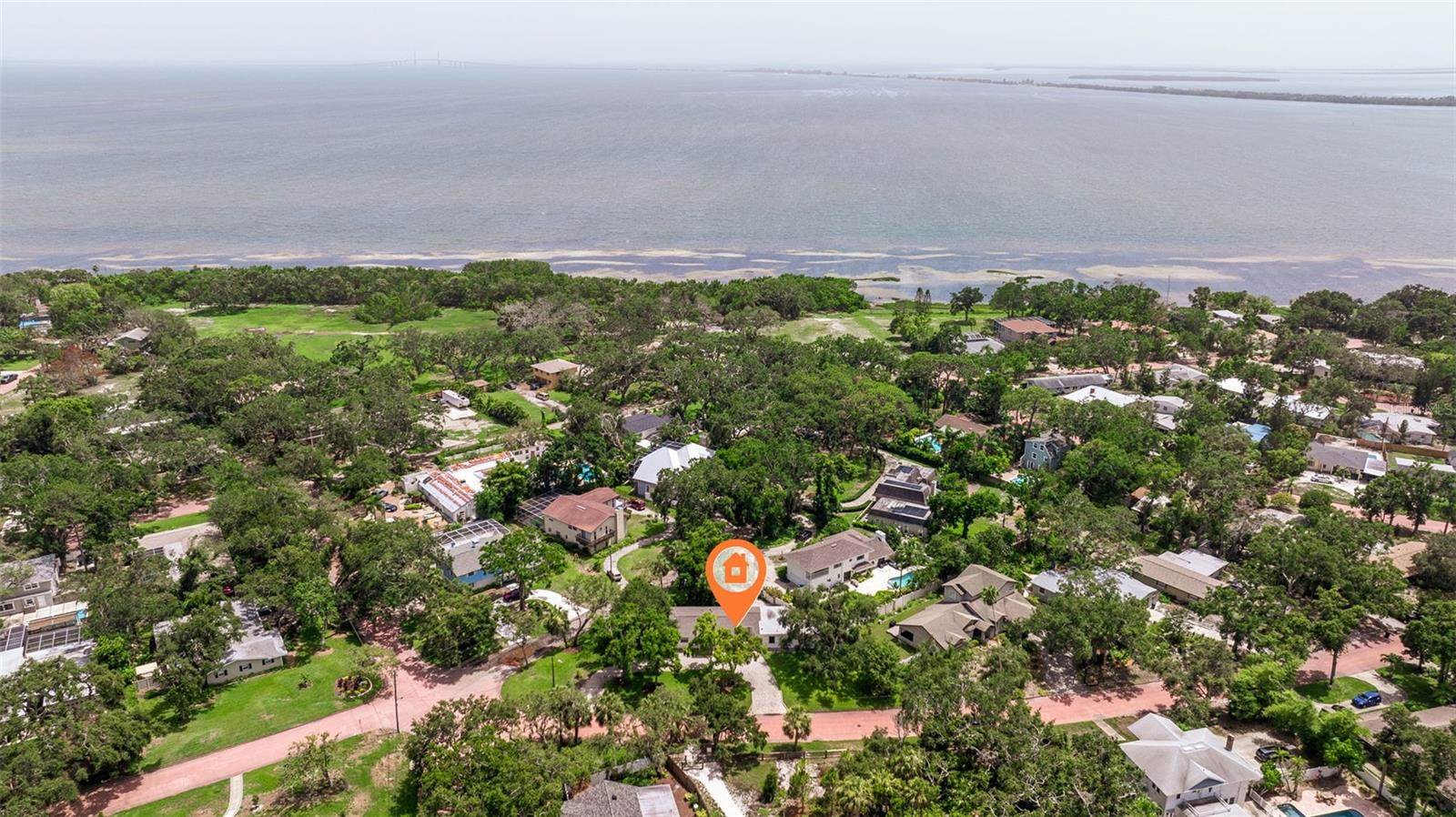 1800 Mound Place South, Saint Petersburg, FL 33712