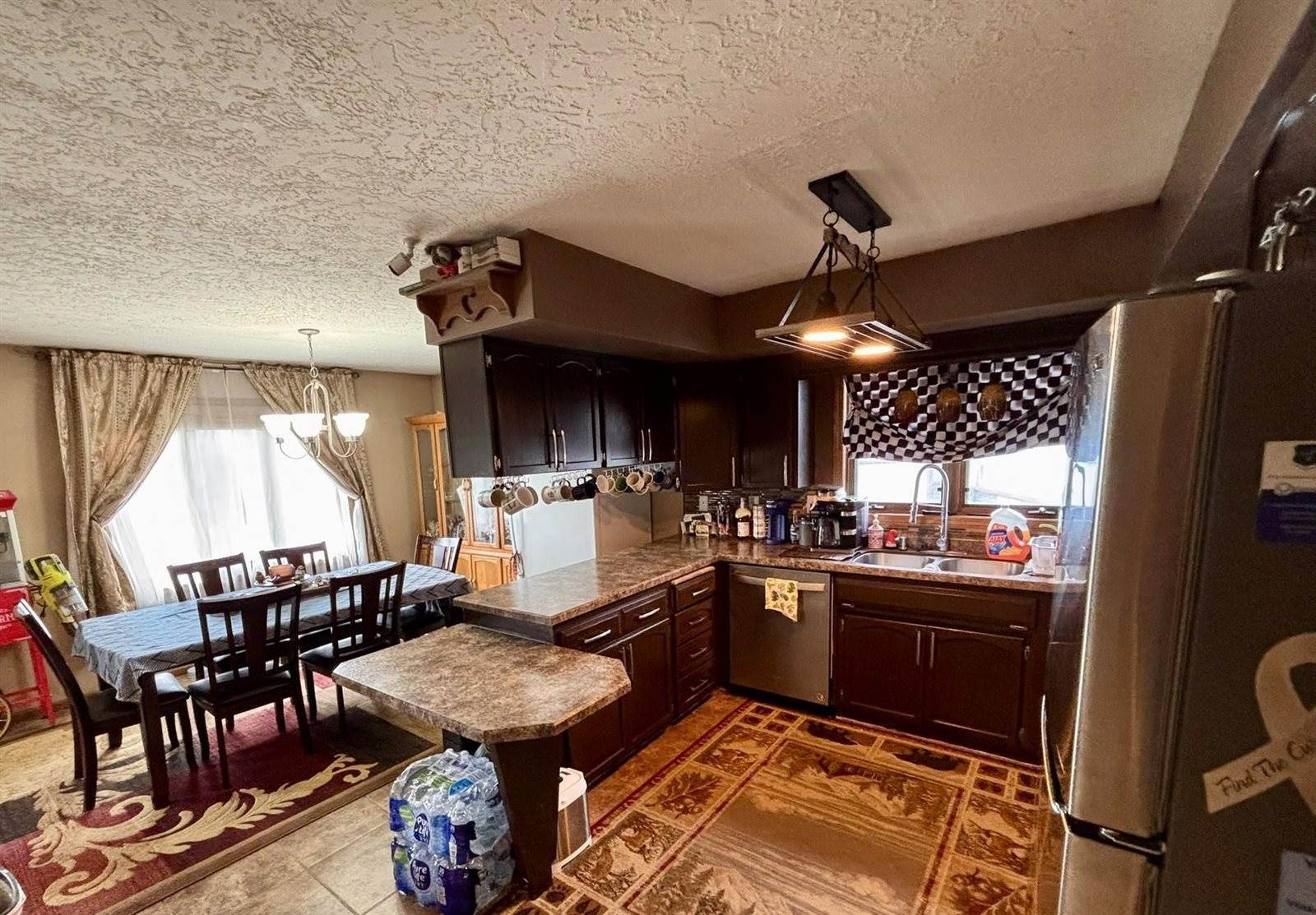 3 30th St SW, Minot, ND 58701