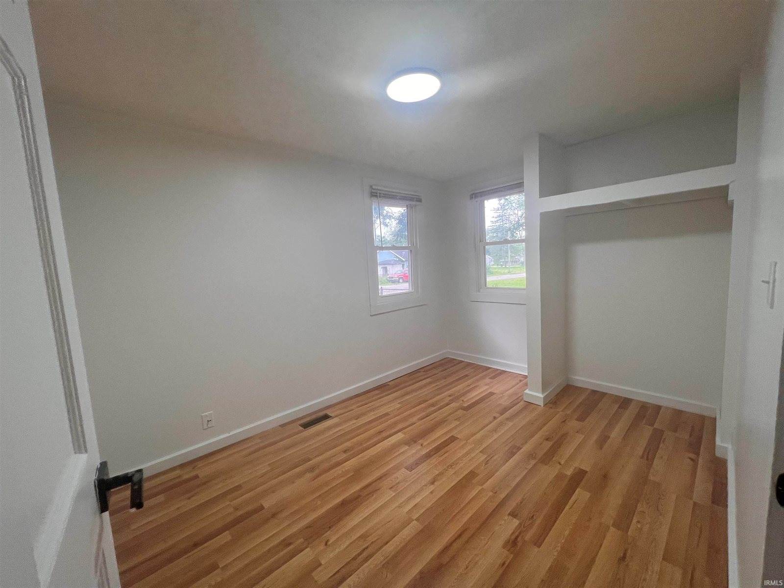 2718 S High Street, Muncie, IN 47302