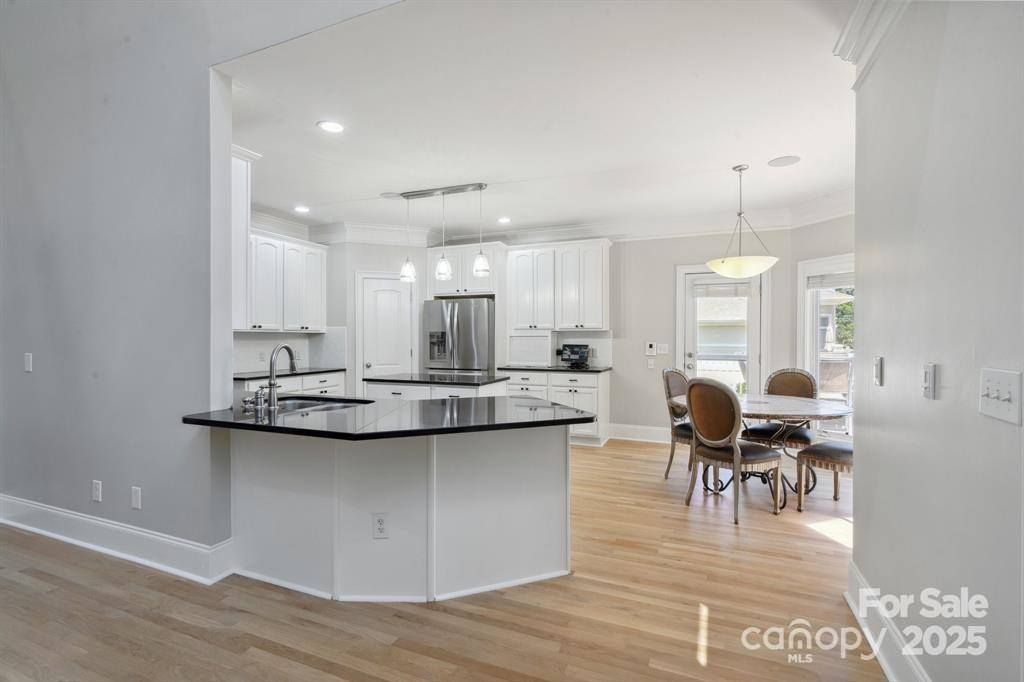 122 Long Cove Lane, Mooresville, NC 28117