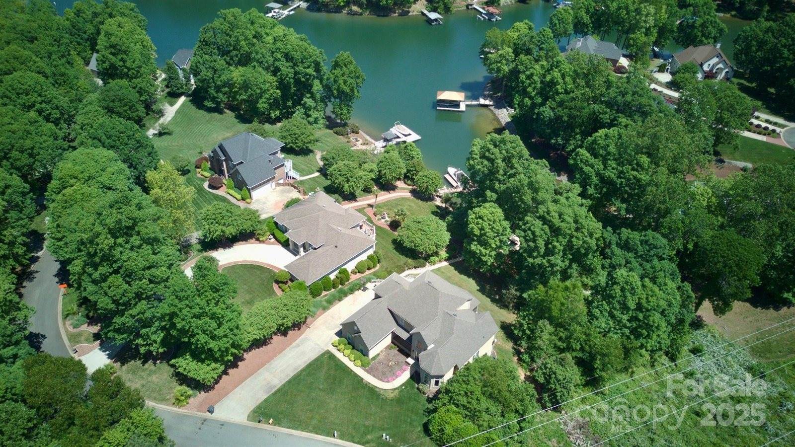 122 Long Cove Lane, Mooresville, NC 28117