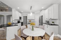 122 Long Cove Lane, Mooresville, NC 28117