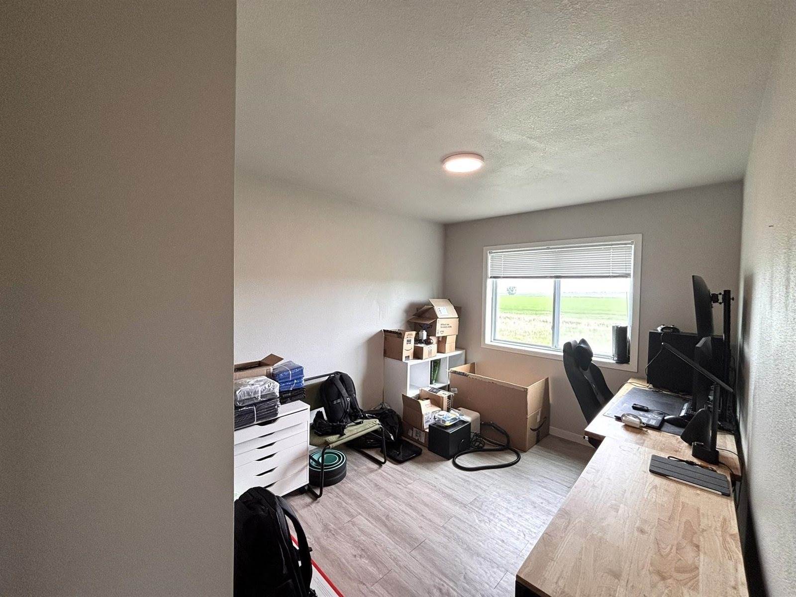 3119 8th St NE, Minot, ND 58703