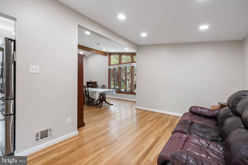 916 Hyde Road, Silver Spring, MD 20902