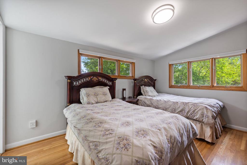 916 Hyde Road, Silver Spring, MD 20902