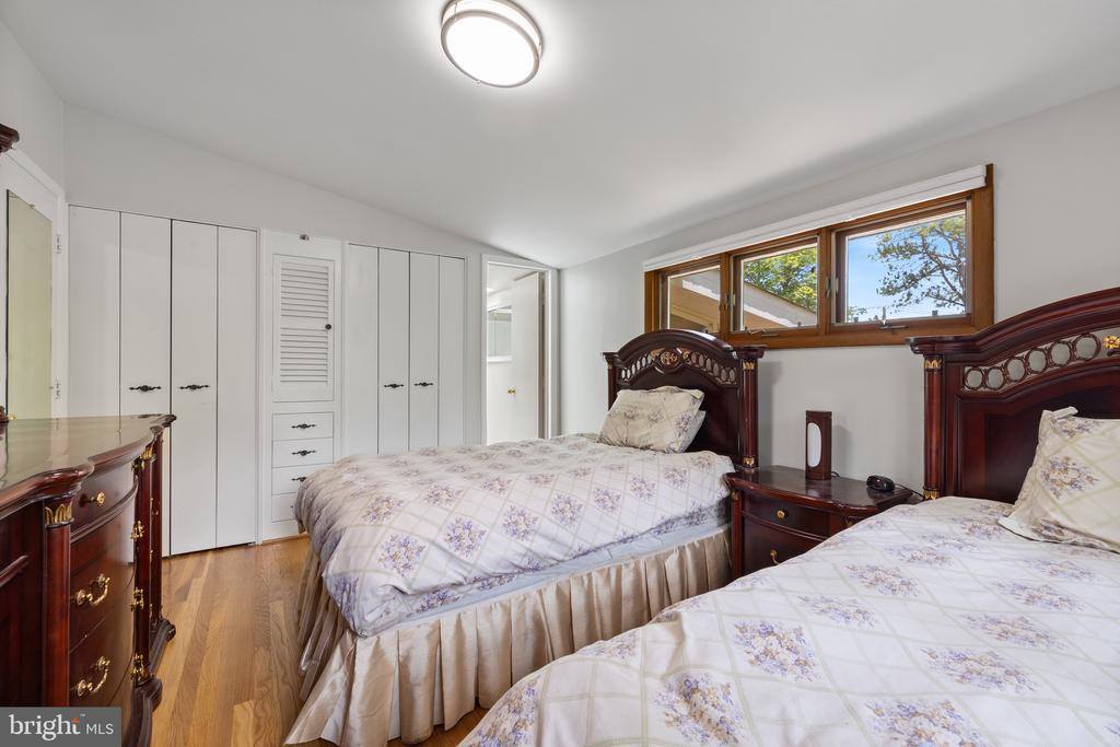 916 Hyde Road, Silver Spring, MD 20902