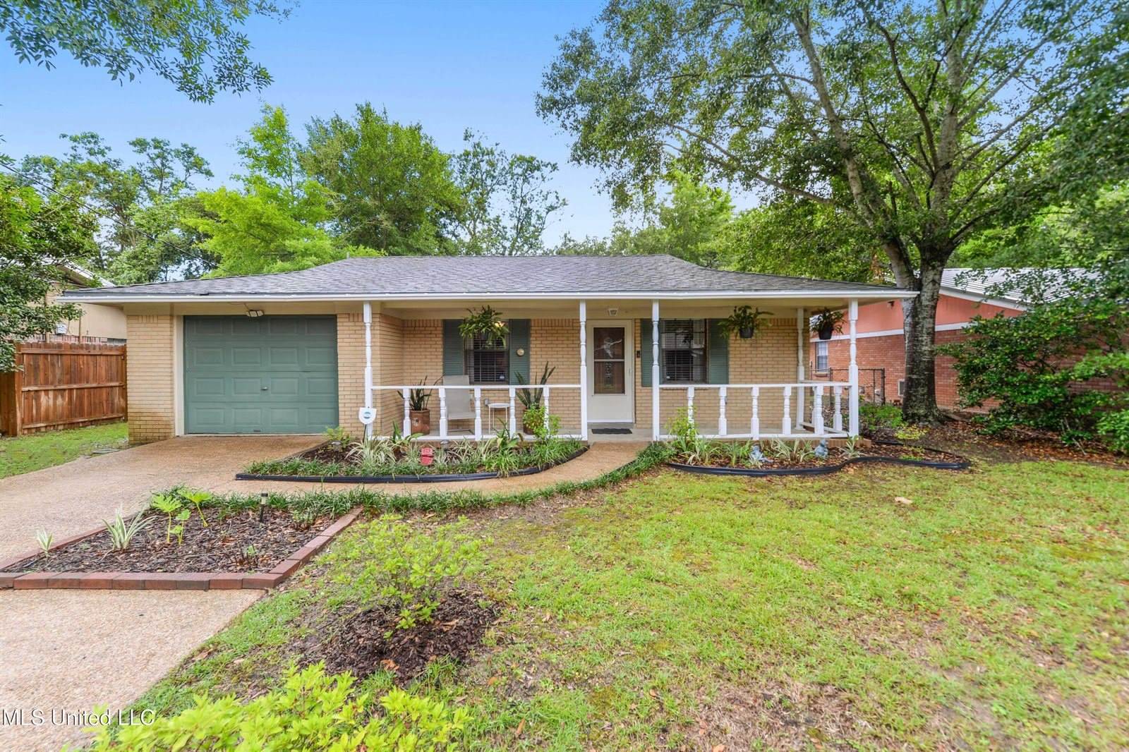 1215 23rd Street, Gulfport, MS 39501