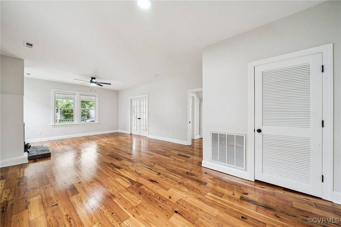 627 Colonial Avenue, Colonial Heights County, VA 23834