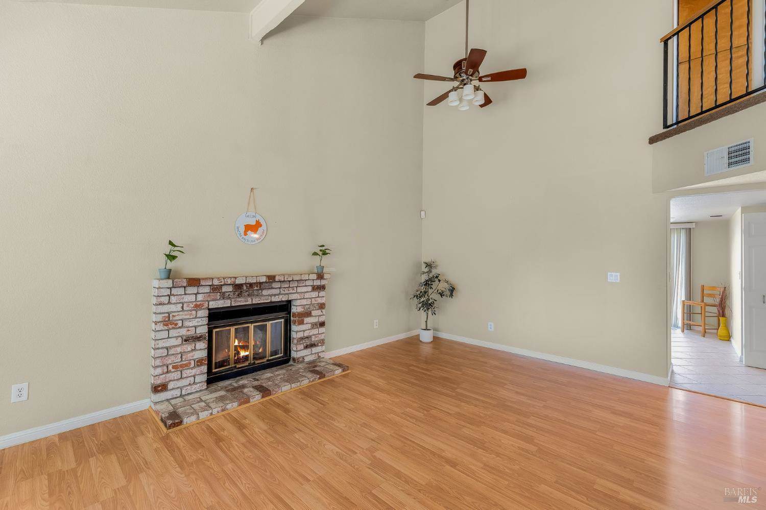 263 Marna Drive, Vacaville, CA 95687