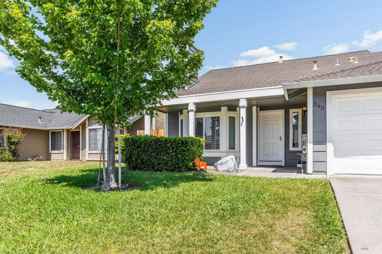 263 Marna Drive, Vacaville, CA 95687