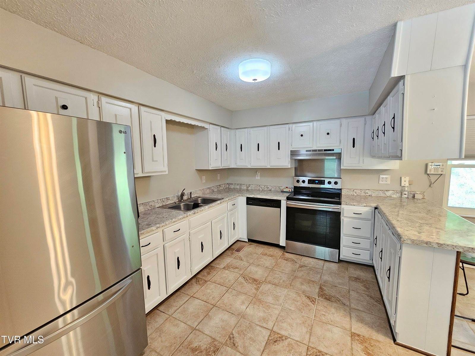 45 Poplar Street, Mosheim, TN 37818