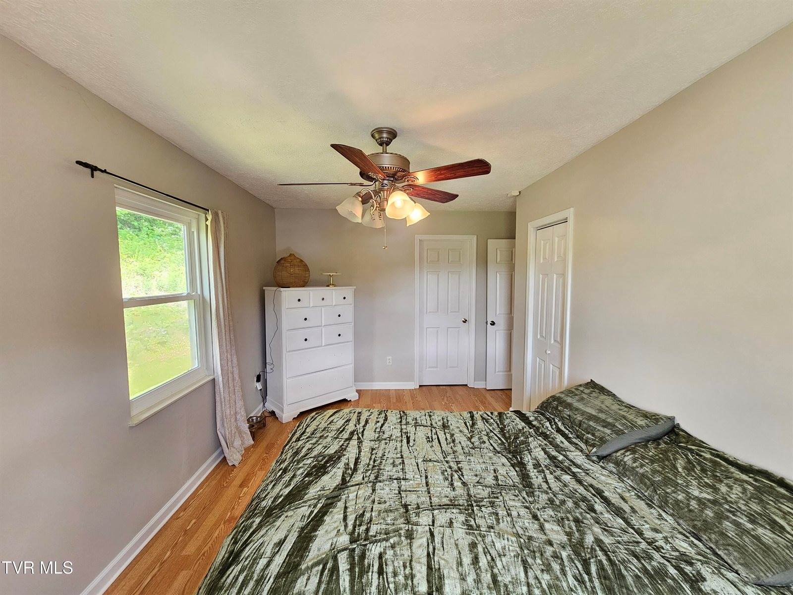 45 Poplar Street, Mosheim, TN 37818