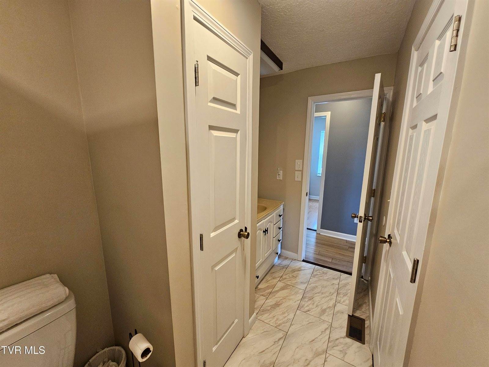 45 Poplar Street, Mosheim, TN 37818