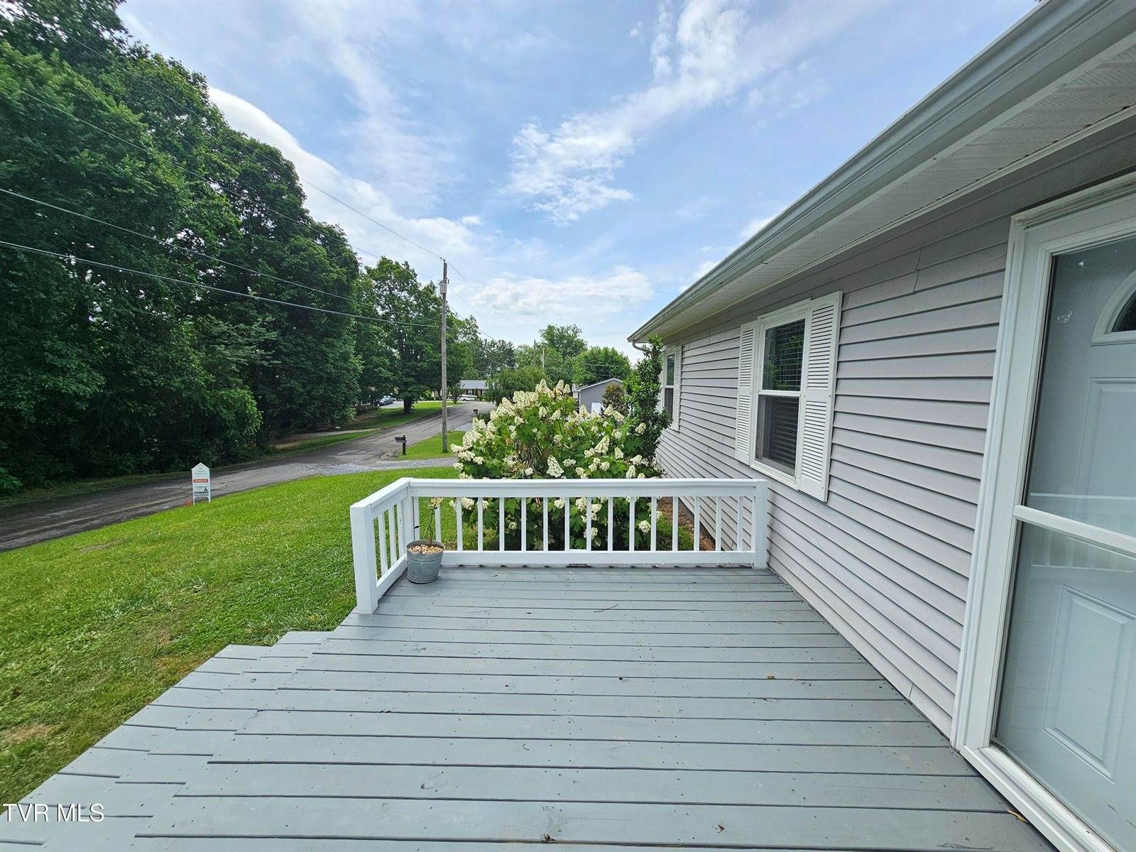 45 Poplar Street, Mosheim, TN 37818