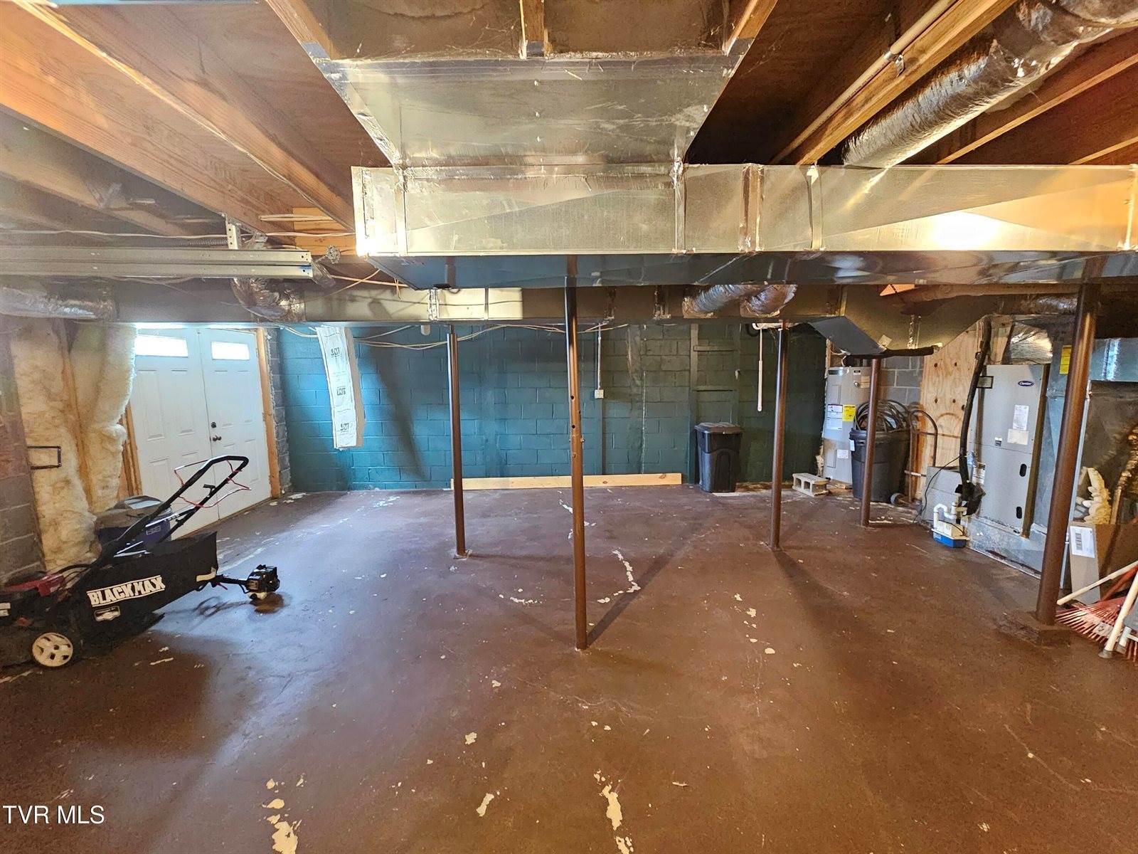 45 Poplar Street, Mosheim, TN 37818