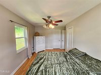 45 Poplar Street, Mosheim, TN 37818