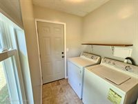 45 Poplar Street, Mosheim, TN 37818