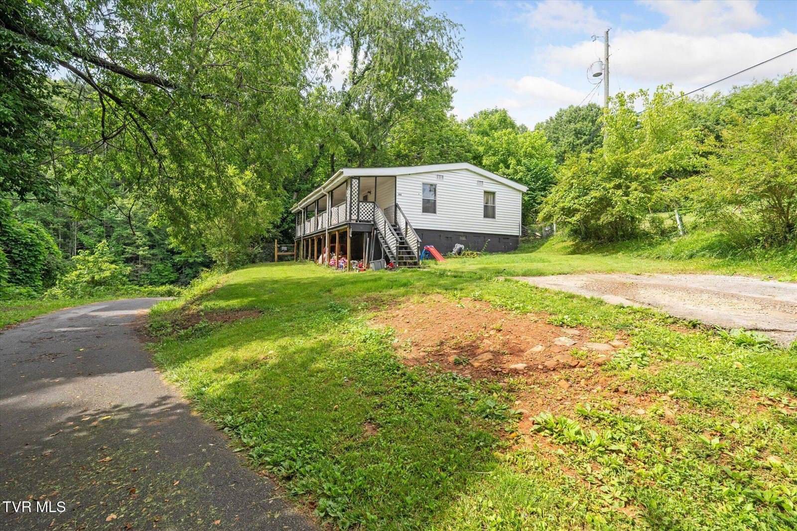 102 Tolley Lane, Erwin, TN 37650