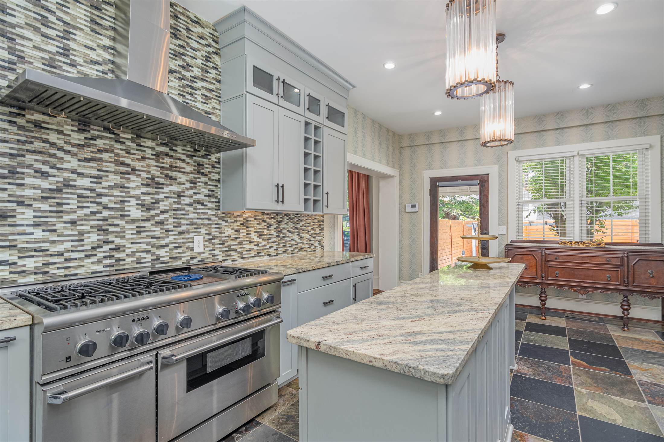 4925 Colonial Dr, Columbia, SC 29203