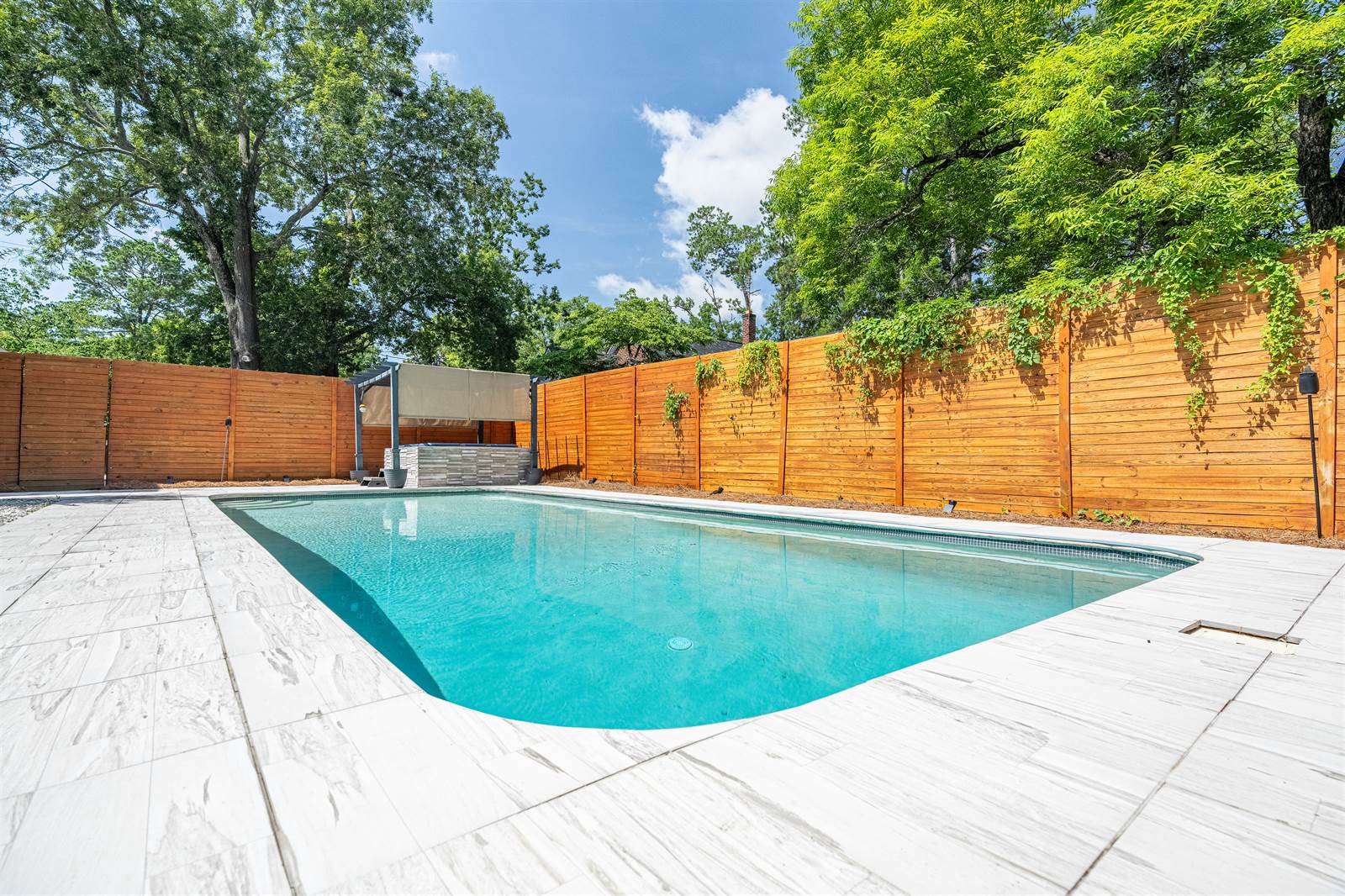 4925 Colonial Dr, Columbia, SC 29203