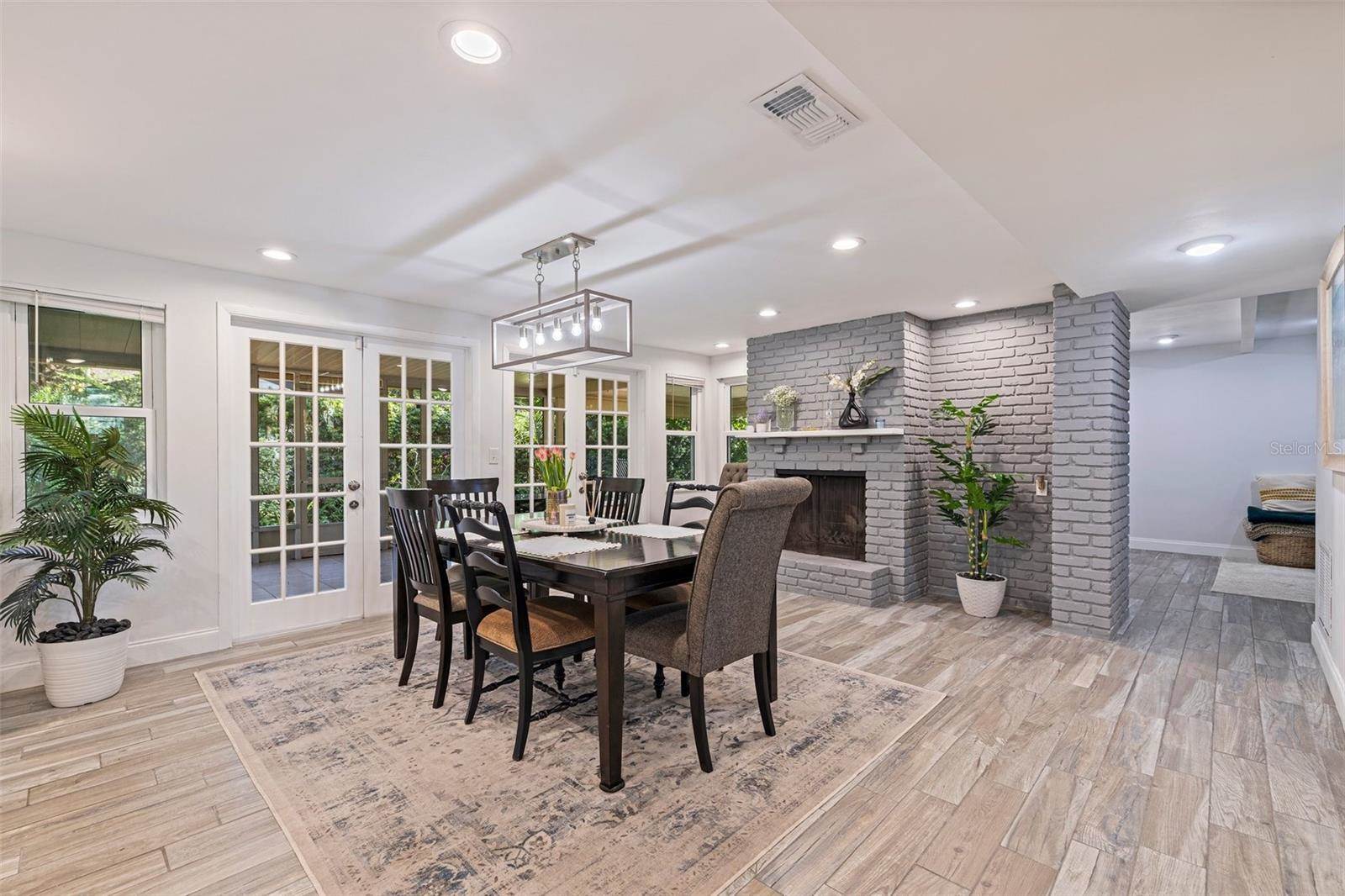 768 Pinellas Point Drive South, Saint Petersburg, FL 33705