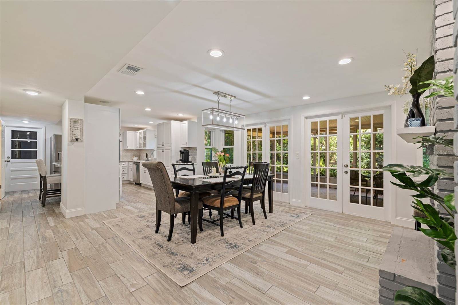 768 Pinellas Point Drive South, Saint Petersburg, FL 33705