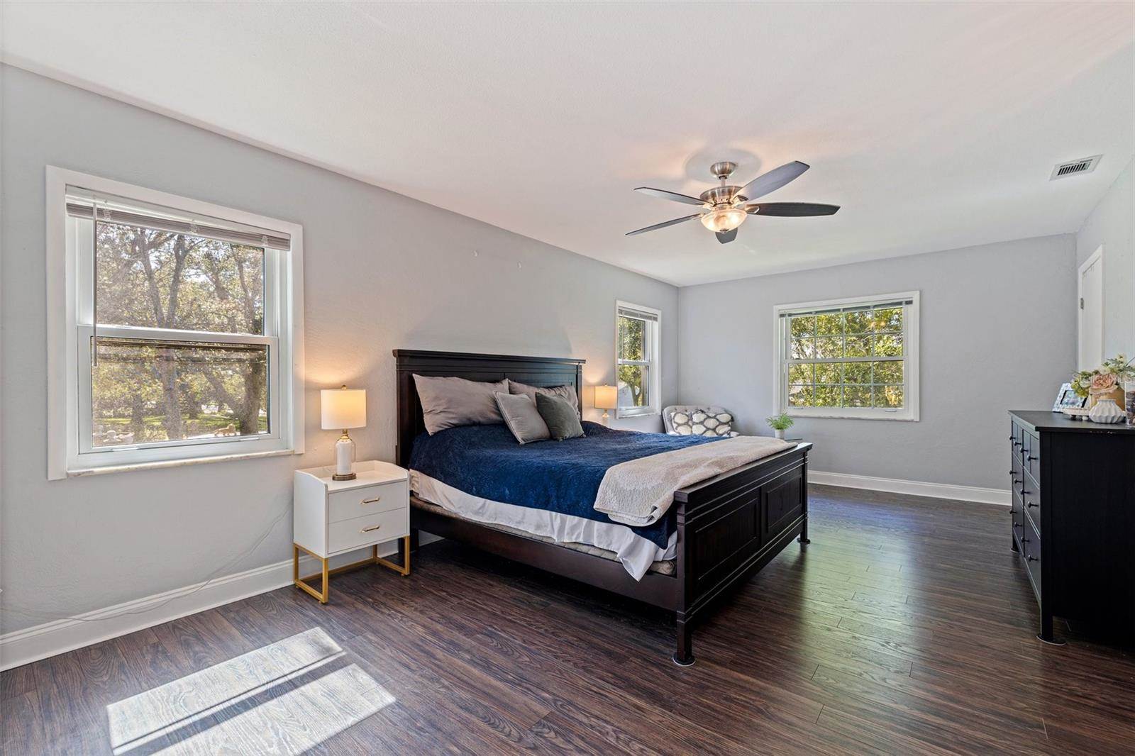 768 Pinellas Point Drive South, Saint Petersburg, FL 33705