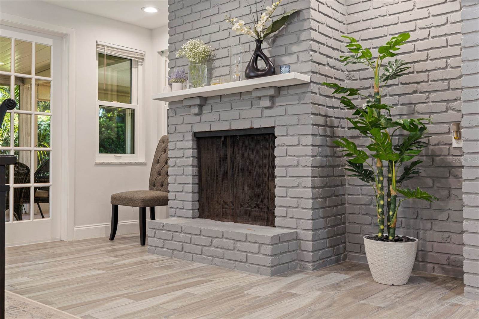 768 Pinellas Point Drive South, Saint Petersburg, FL 33705