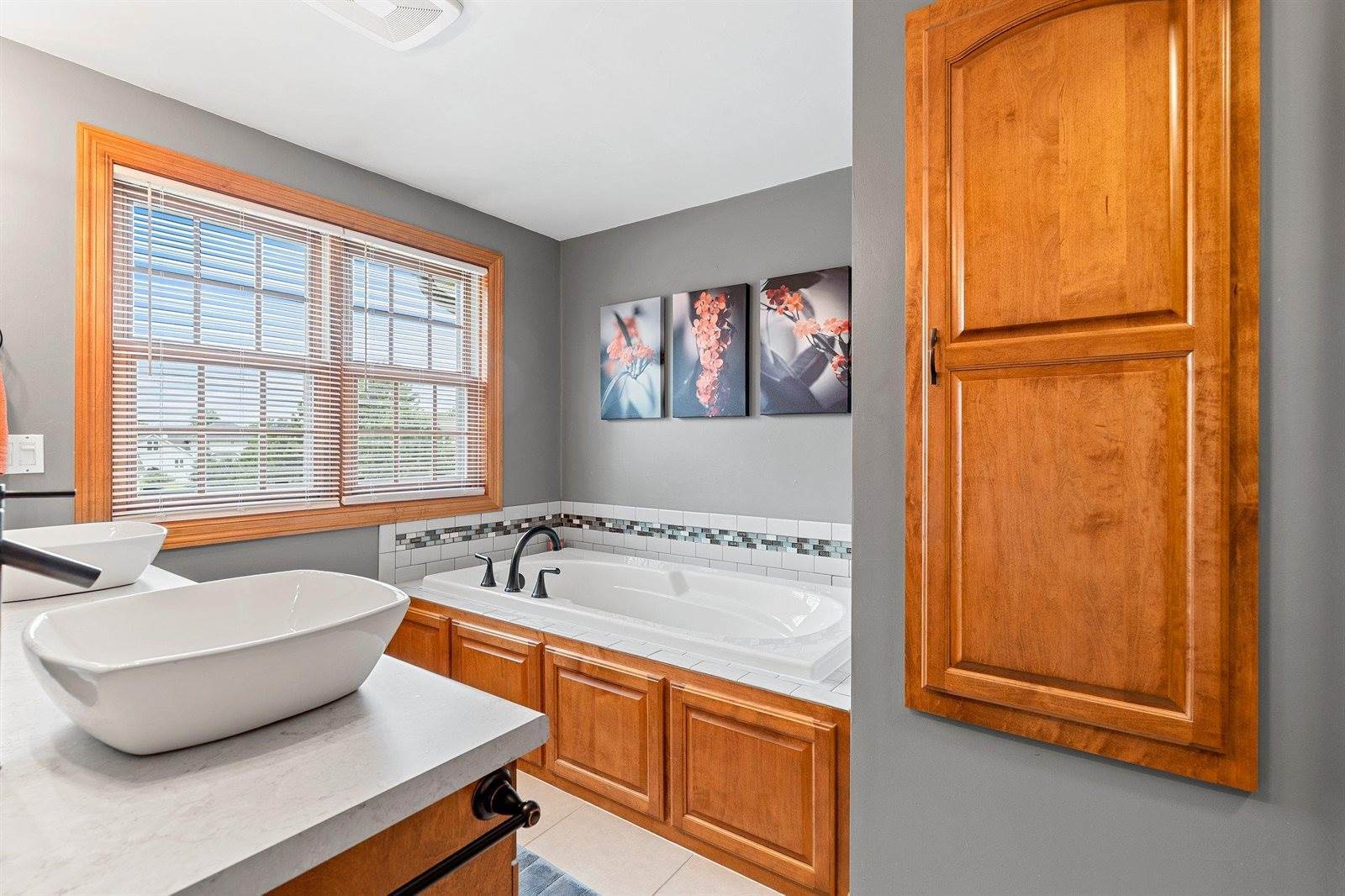 1597 Yellow Briar Drive, De Pere, WI 54115