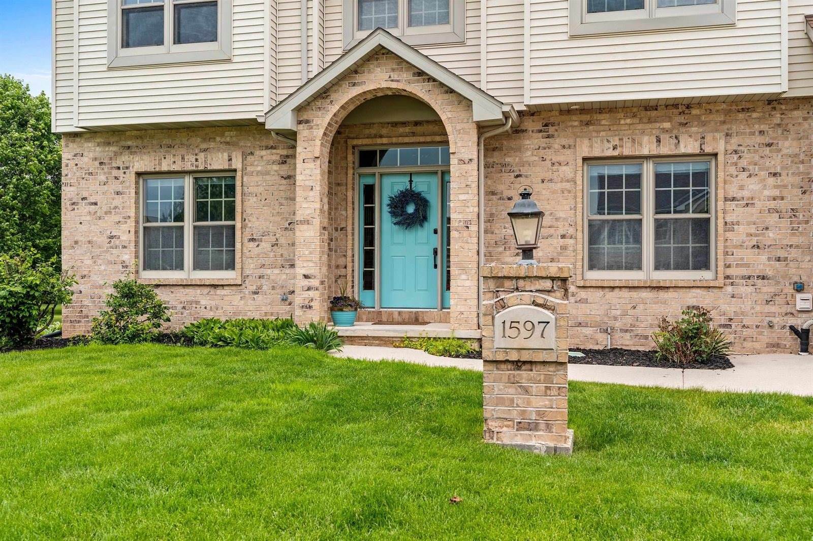 1597 Yellow Briar Drive, De Pere, WI 54115