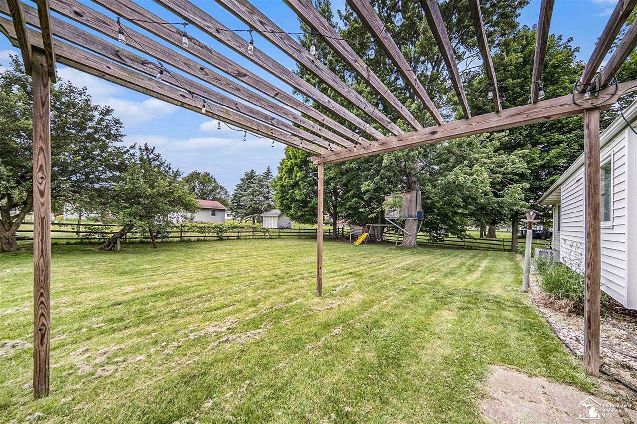 2744 Spielman Heights Drive, Adrian, MI 49221