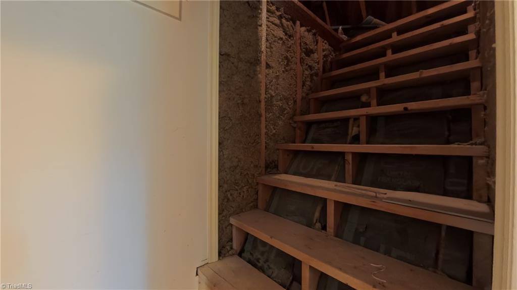 3128 Burke Mill Court, Winston-Salem, NC 27103