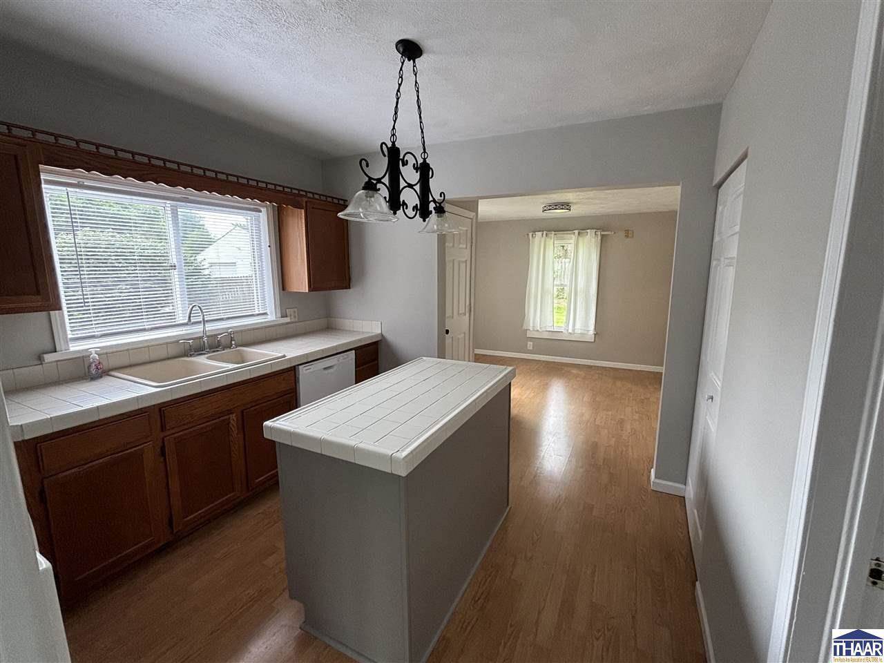 4643 North Lafayette, Terre Haute, IN 47805