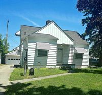 8 Southlawn Court, Saginaw, MI 48602