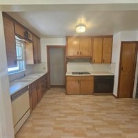 8 Southlawn Court, Saginaw, MI 48602