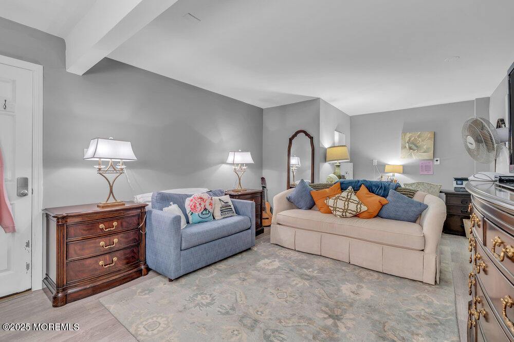 19 Gravelly Point Road, Highlands, NJ 07732