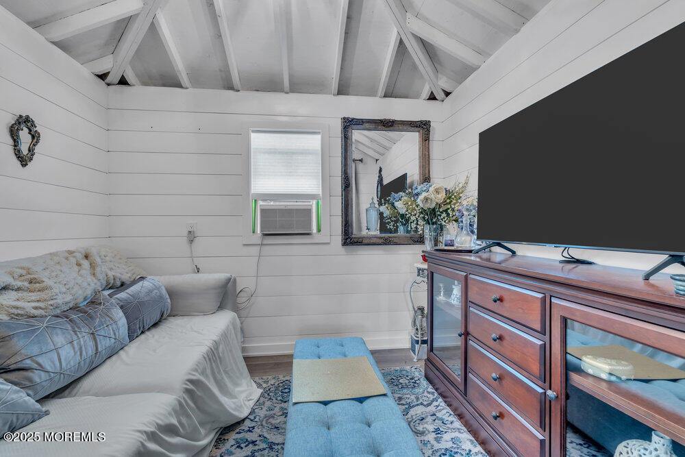 19 Gravelly Point Road, Highlands, NJ 07732