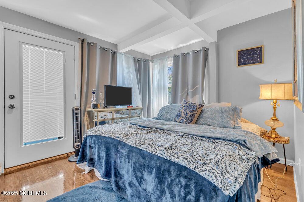 19 Gravelly Point Road, Highlands, NJ 07732