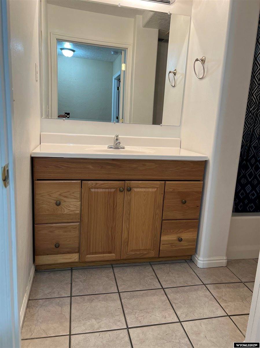 191 Ridge Lane, Evanston, WY 82930