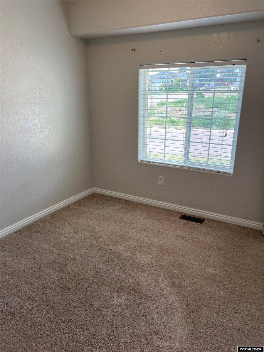 191 Ridge Lane, Evanston, WY 82930