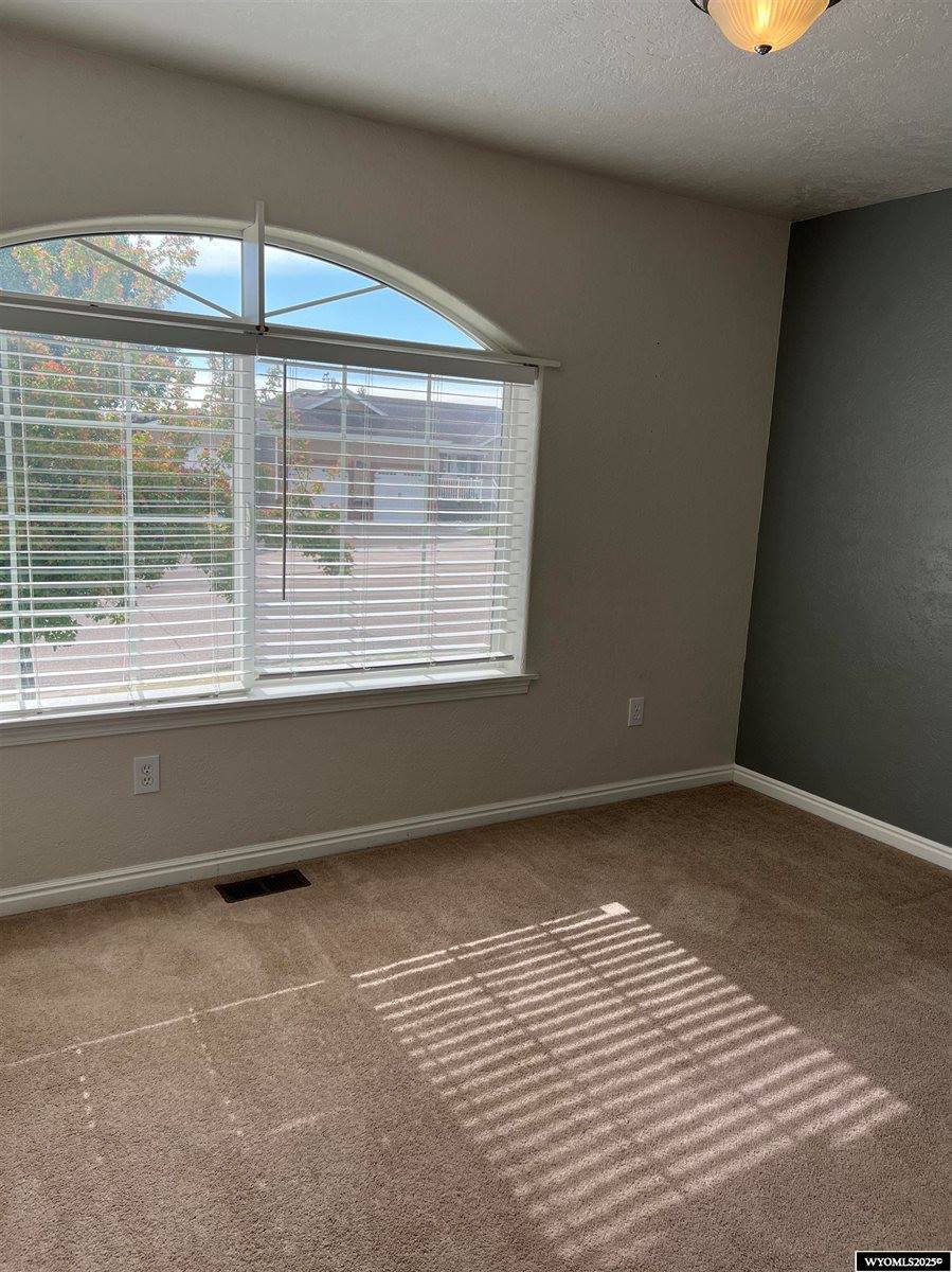 191 Ridge Lane, Evanston, WY 82930