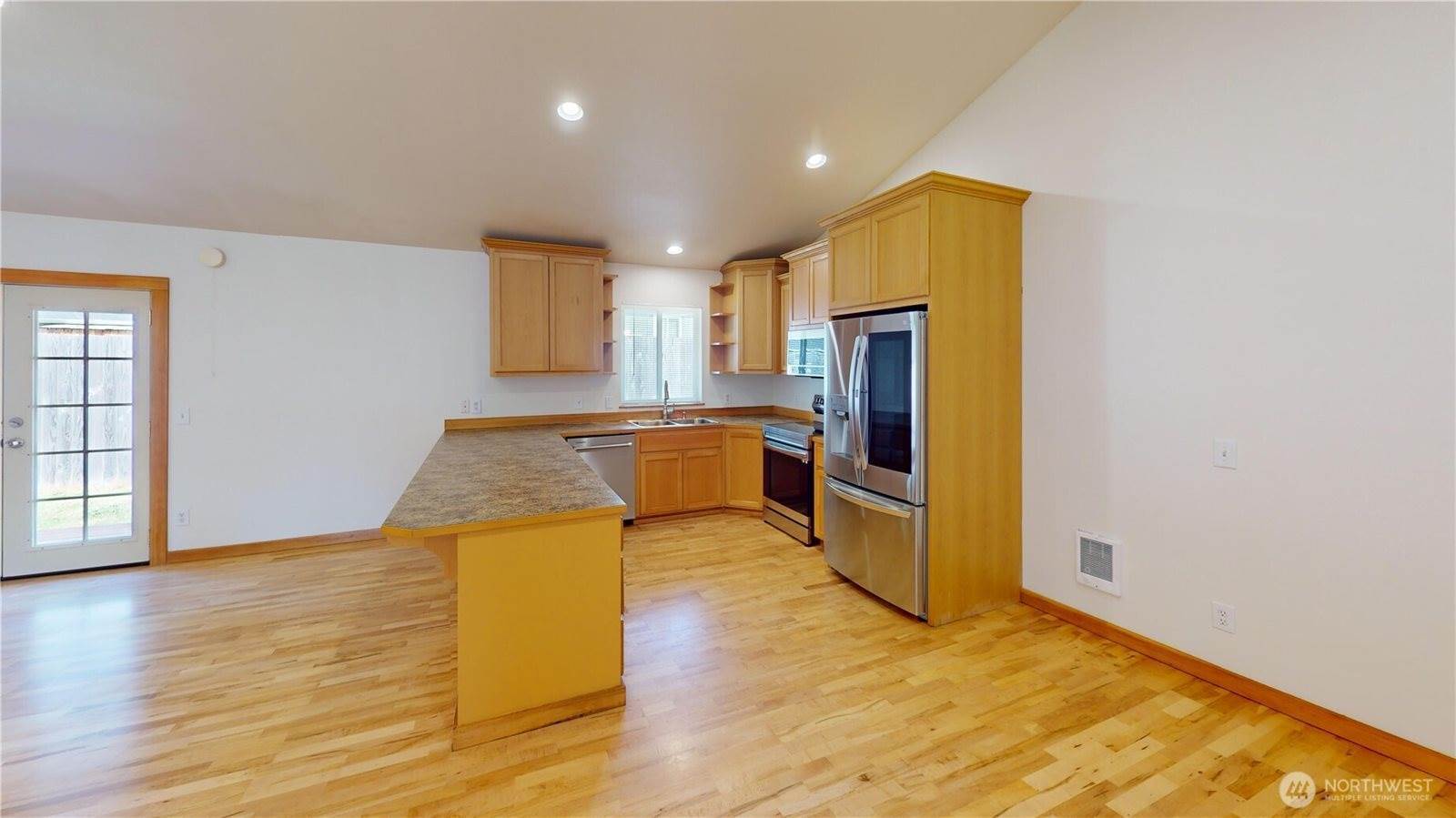 1544 Graham Drive, Camano Island, WA 98282