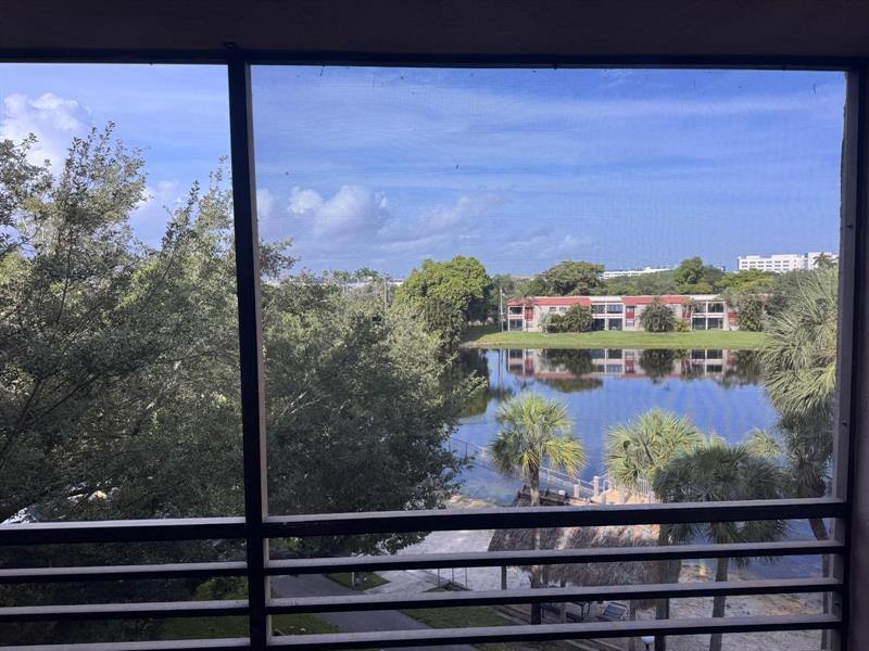 900 Colony Point Cir 407, #407, Pembroke Pines, FL 33026