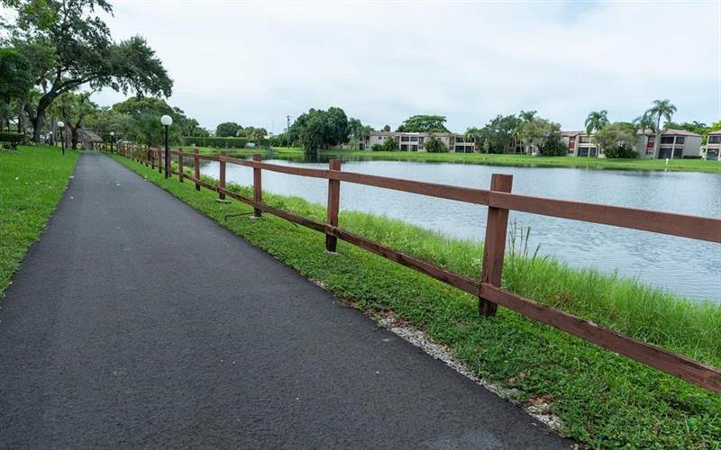 900 Colony Point Cir 407, #407, Pembroke Pines, FL 33026