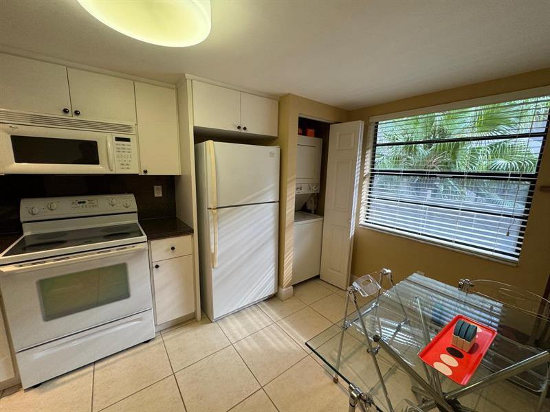 900 Colony Point Cir 407, #407, Pembroke Pines, FL 33026