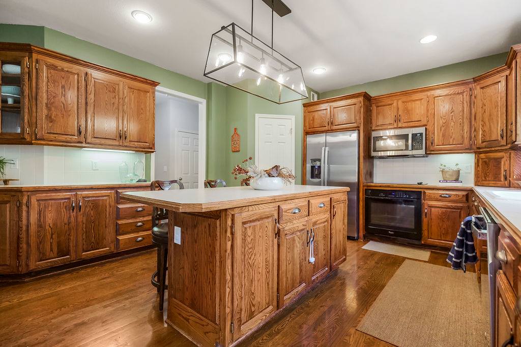 14810 West 72nd Street, Shawnee, KS 66216