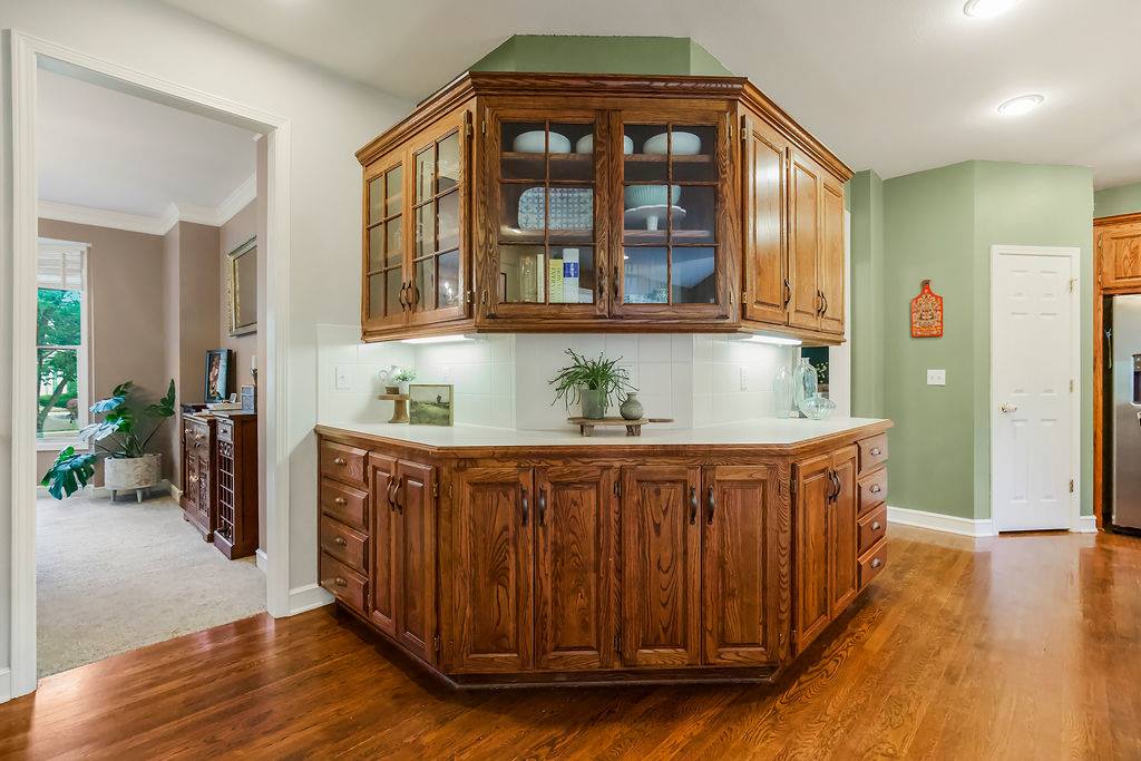 14810 West 72nd Street, Shawnee, KS 66216