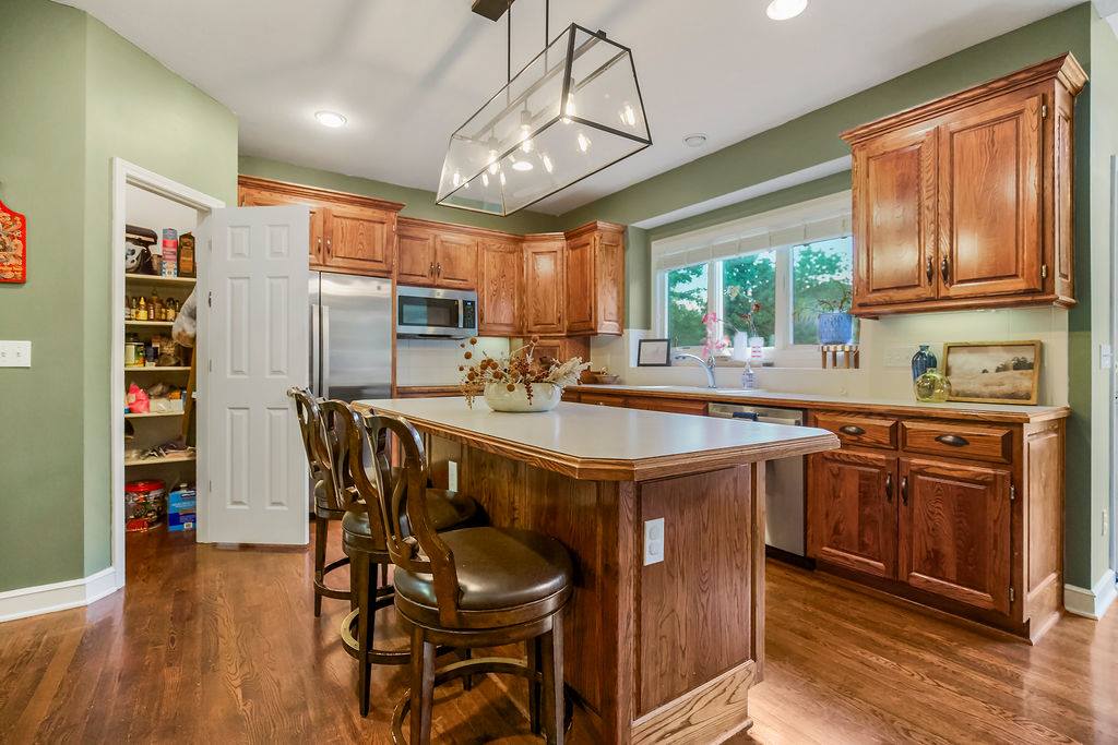 14810 West 72nd Street, Shawnee, KS 66216