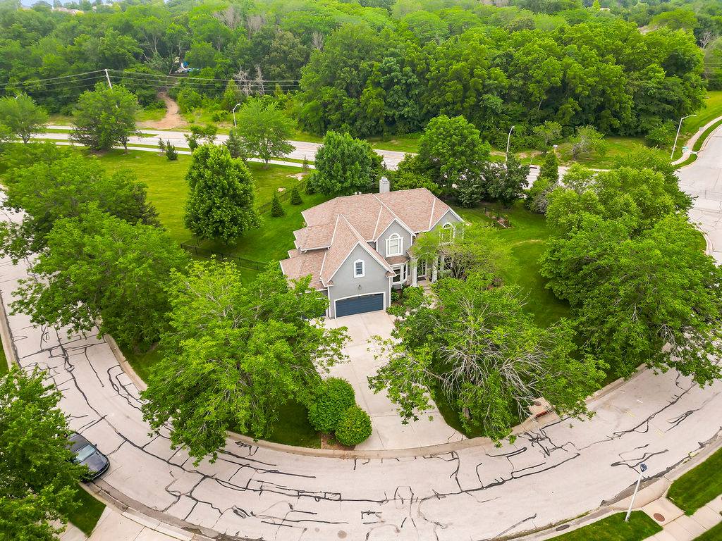 14810 West 72nd Street, Shawnee, KS 66216